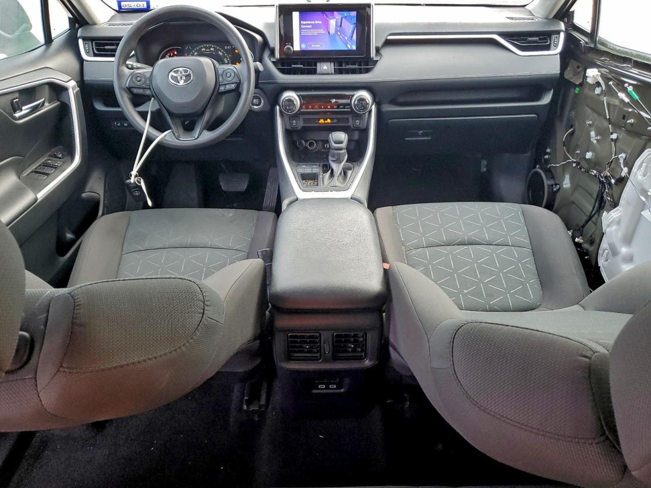 Toyota RAV4 Xle Image 11