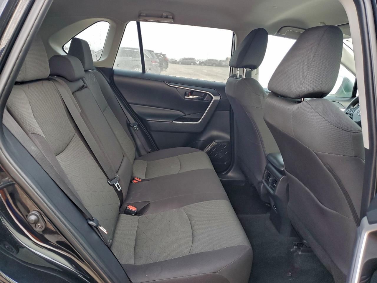 Toyota RAV4 Xle Image 7