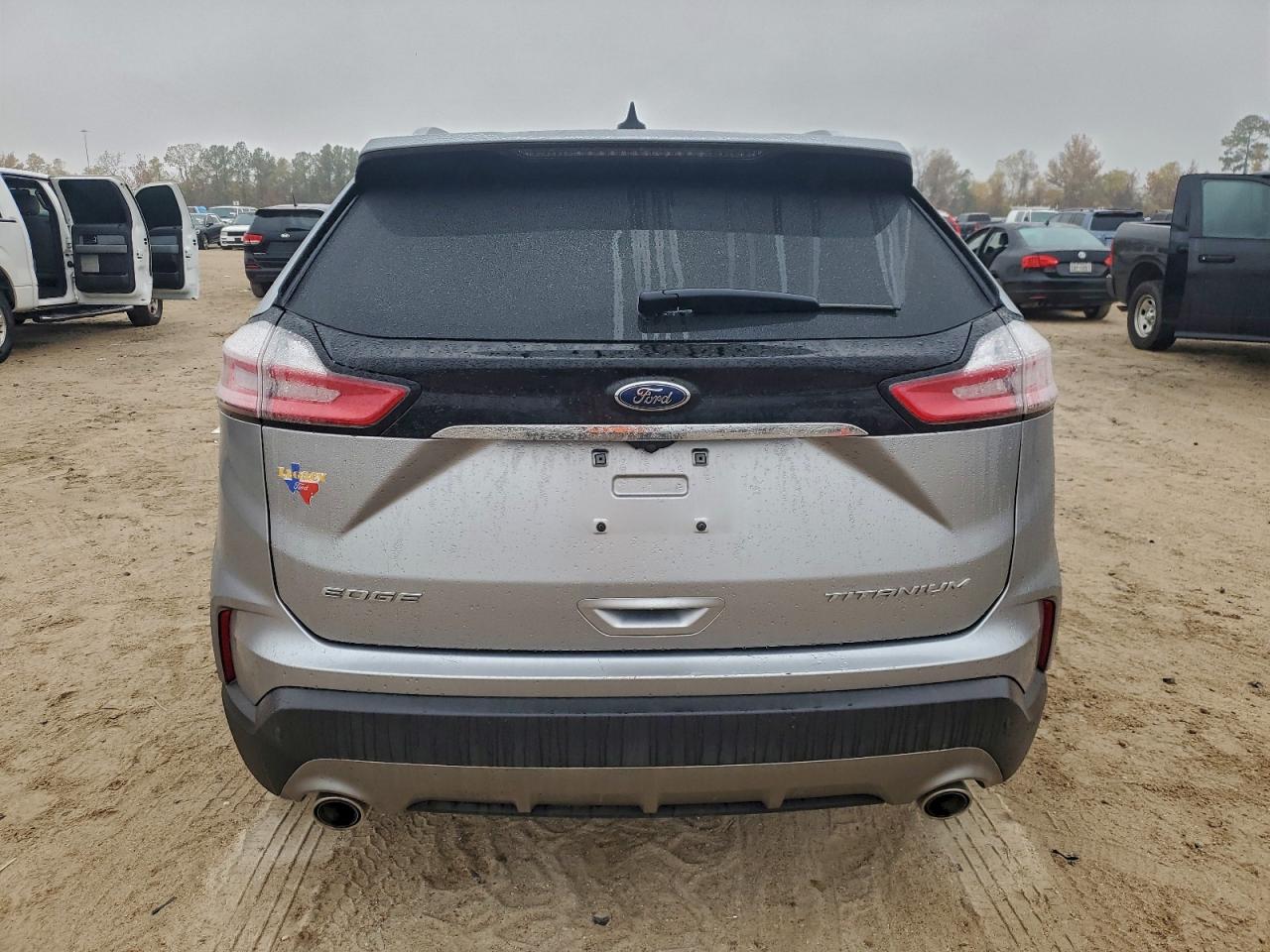 Ford Edge Titanium Image 9
