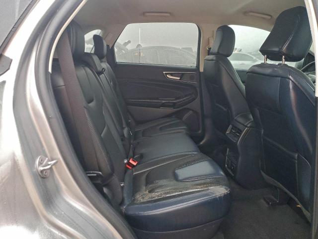 Ford Edge Titanium Image 11