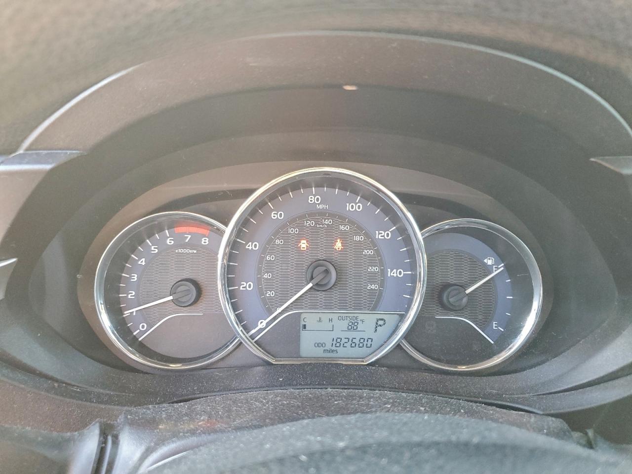 Toyota Corolla L Image 7