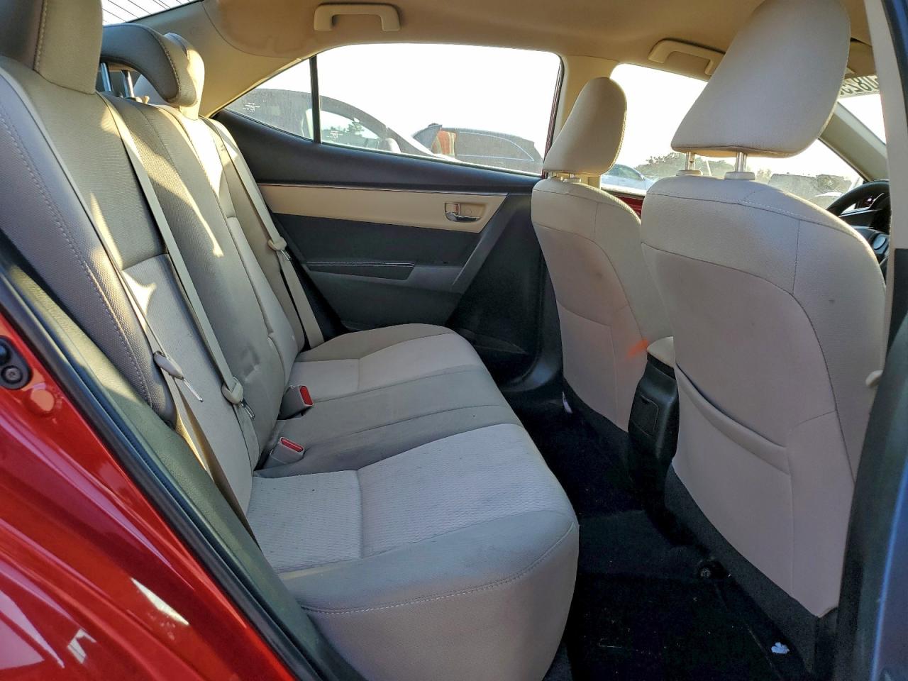 Toyota Corolla L Image 4