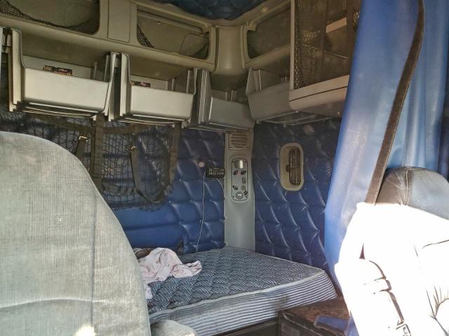 Freightliner Columbia 1 Columbia Image 8