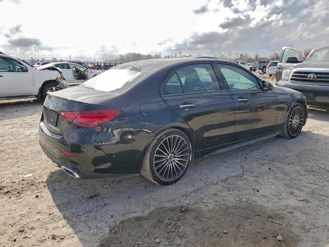 Mercedes-Benz C-Class 300 Image 12