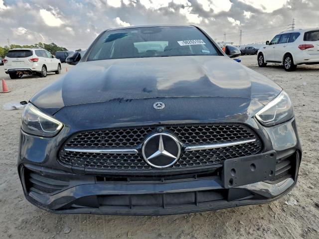 Mercedes-Benz C-Class 300 Image 4