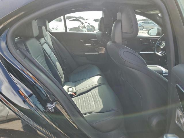 Mercedes-Benz C-Class 300 Image 9