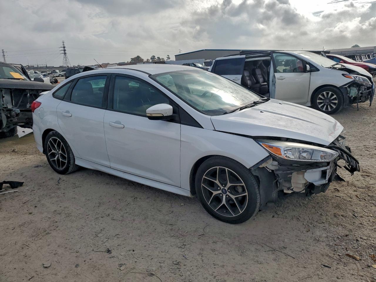 Ford Focus Se Image 7