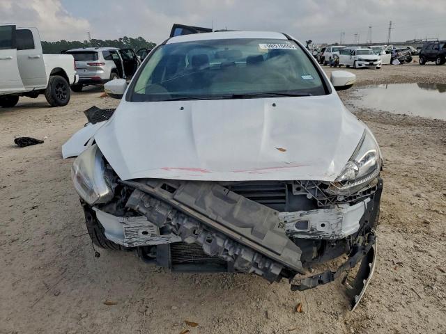 Ford Focus Se Image 6