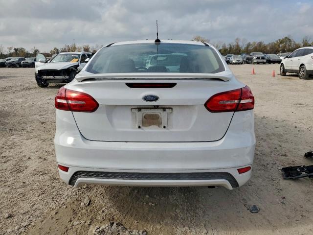 Ford Focus Se Image 4