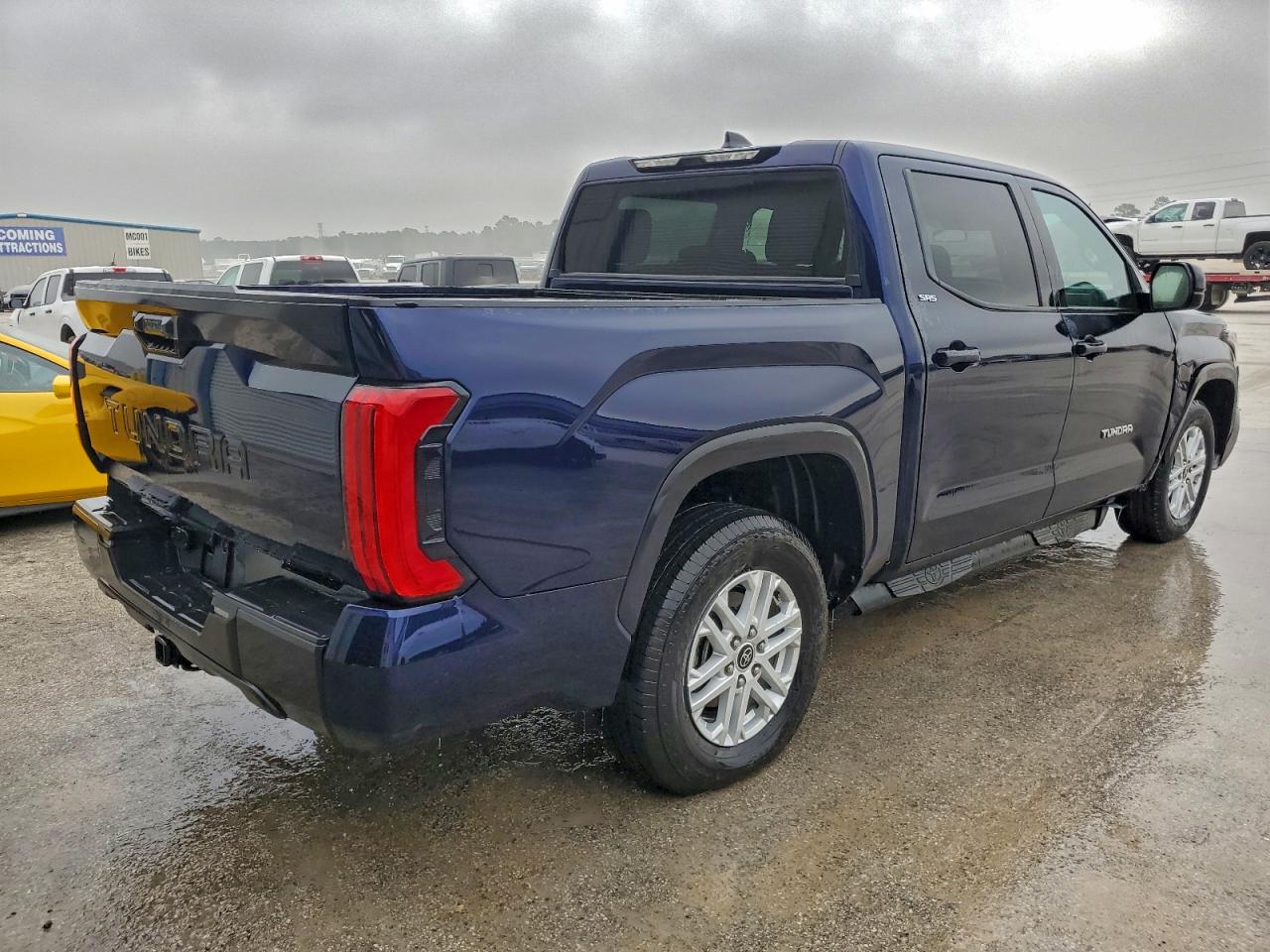 Toyota Tundra Crewmax Sr Image 7