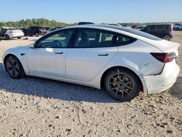 Tesla Model 3 Image 6