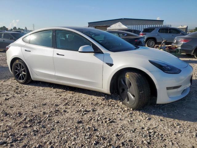 Tesla Model 3 Image 12