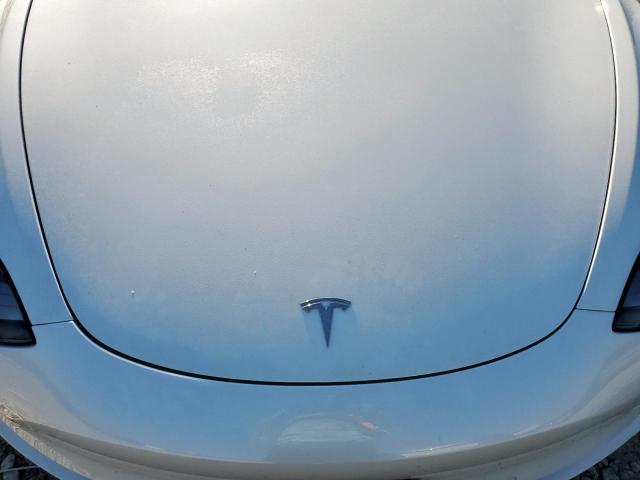 Tesla Model 3 Image 10