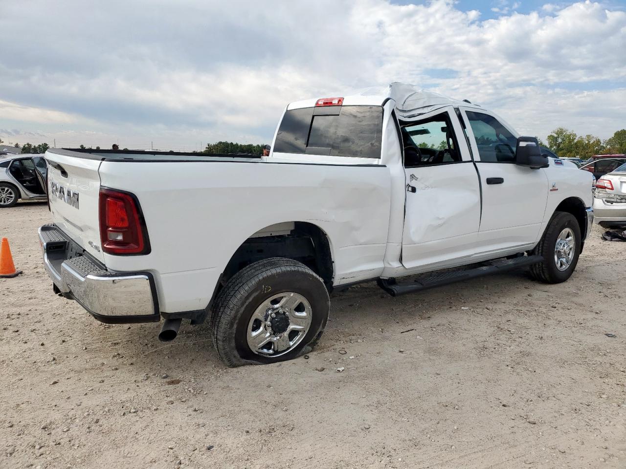 Ram 2500 Tradesman Image 2