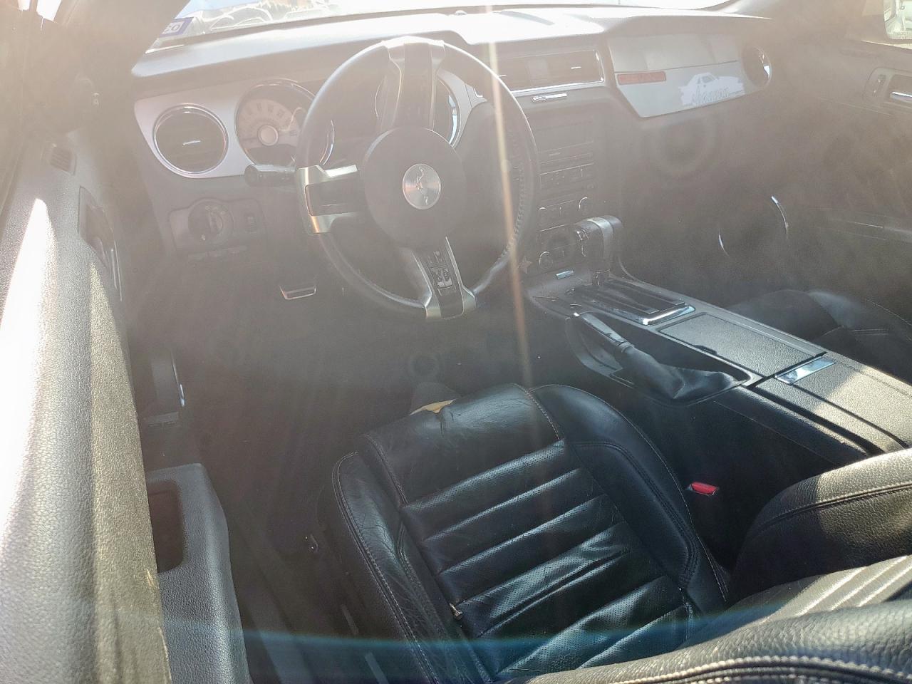 Ford Mustang Image 11