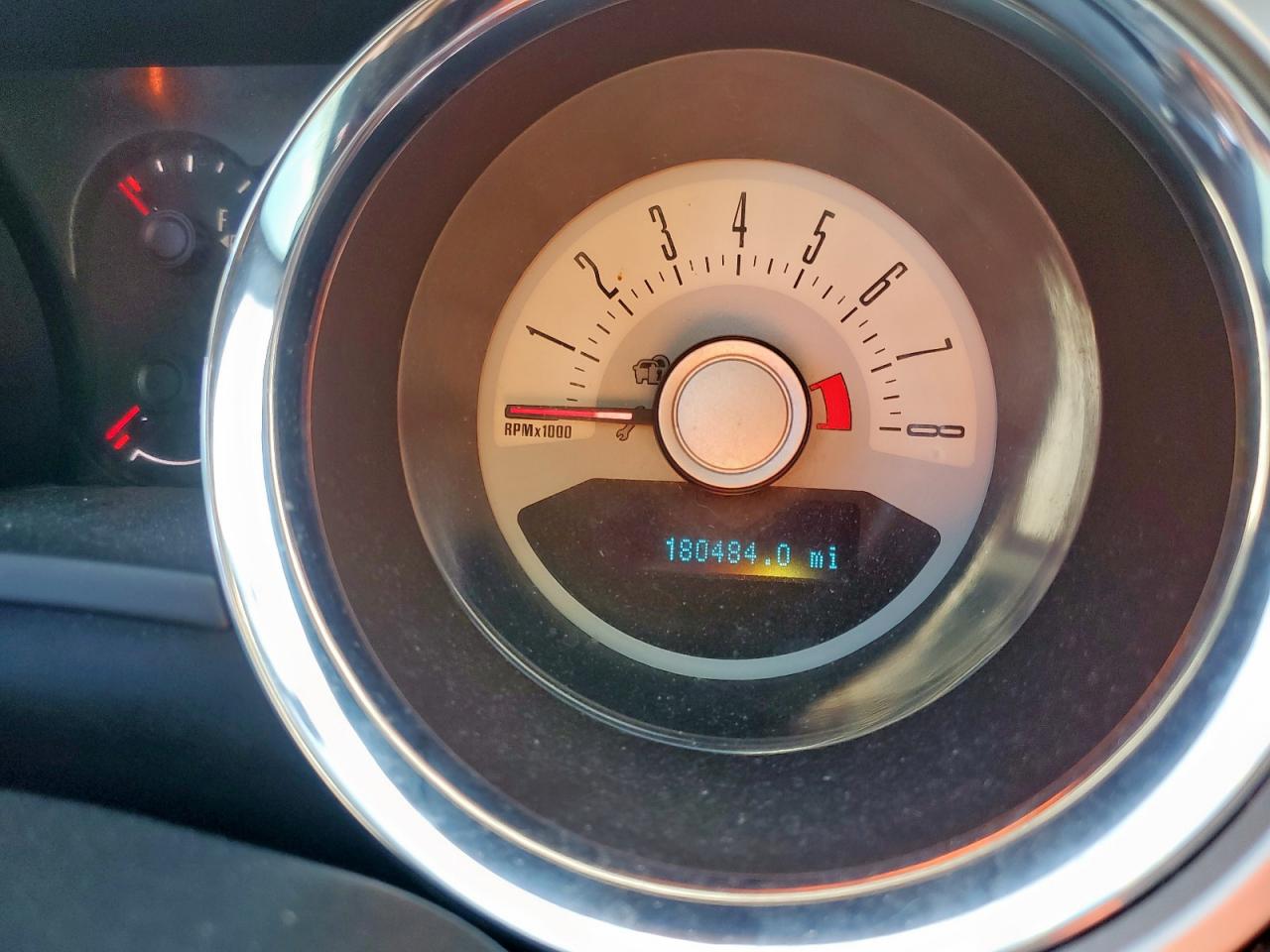 Ford Mustang Image 7