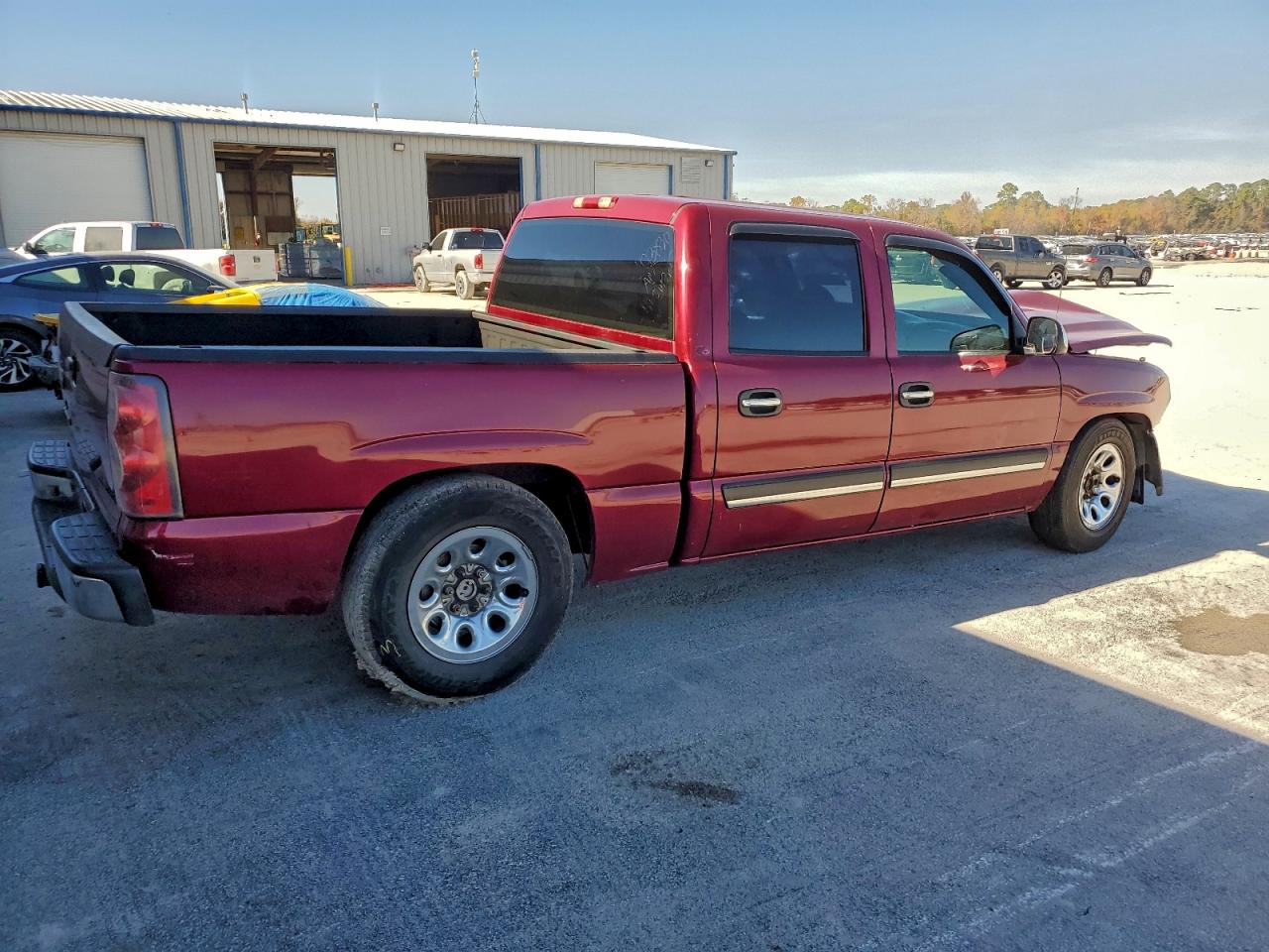 Chevrolet Silverado C1500 Image 12