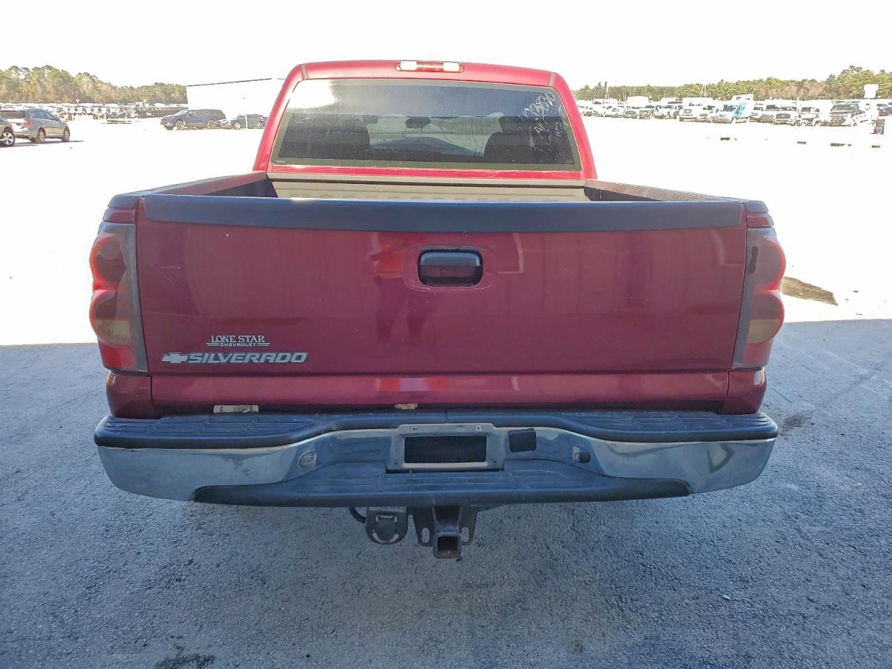 Chevrolet Silverado C1500 Image 2