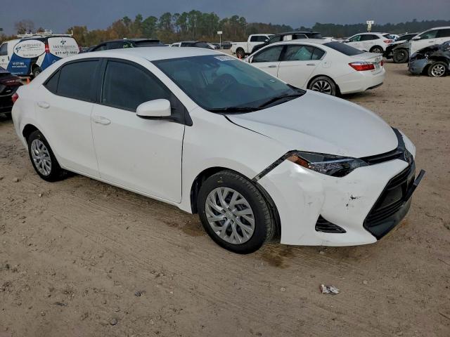 Toyota Corolla L Image 6