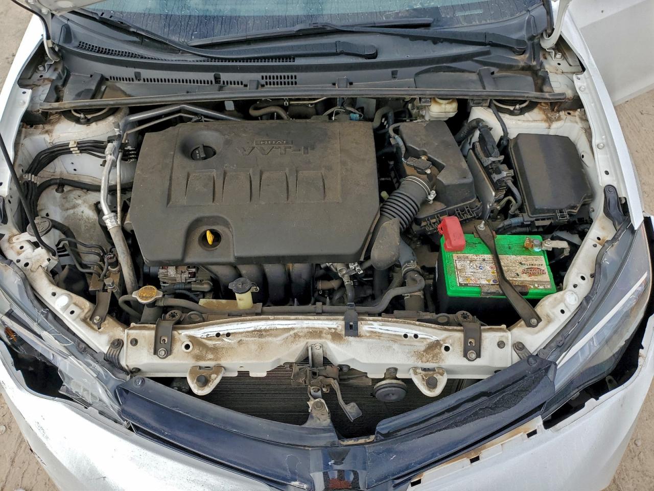 Toyota Corolla L Image 10