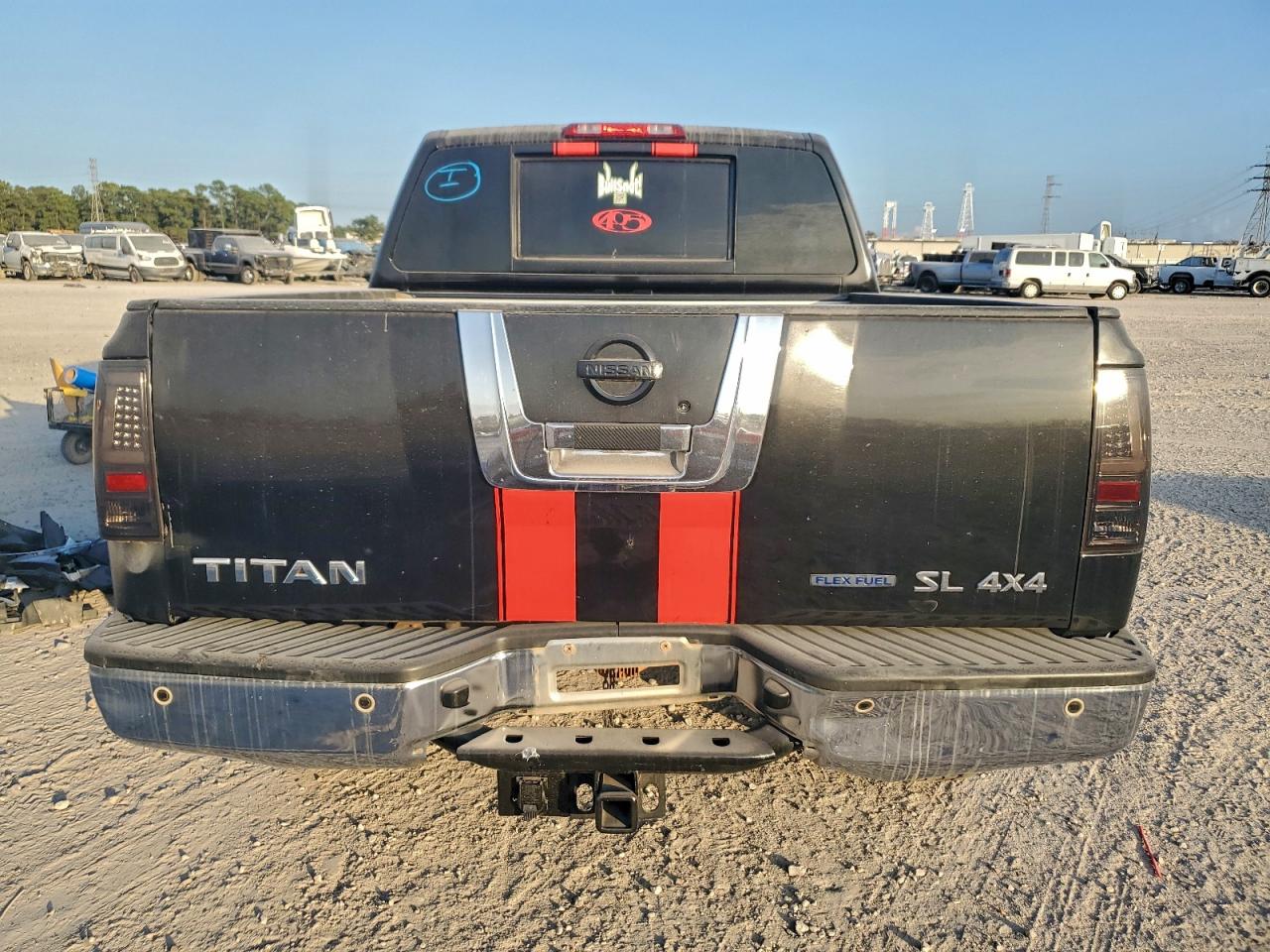Nissan Titan S Image 5