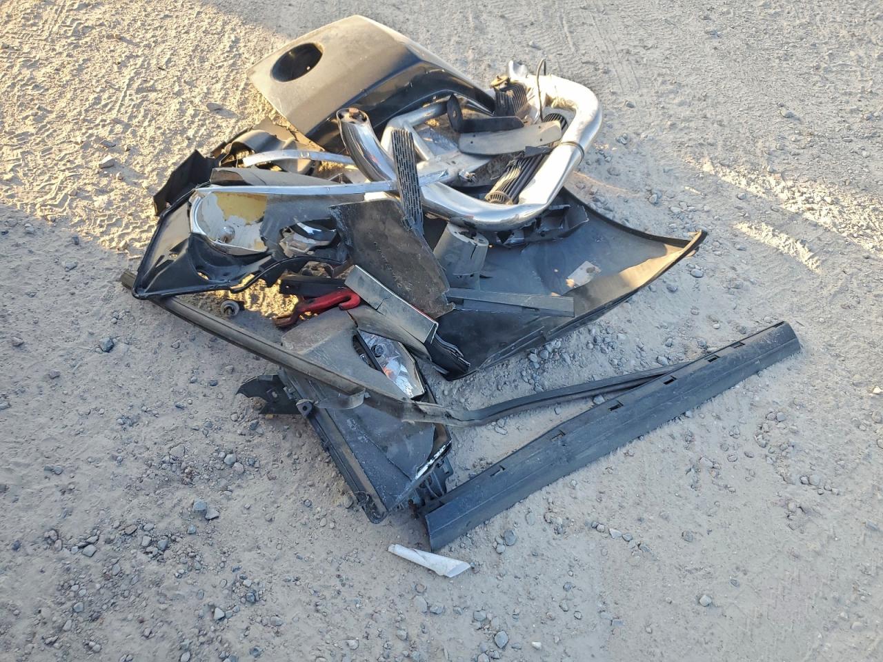 Nissan Titan S Image 9