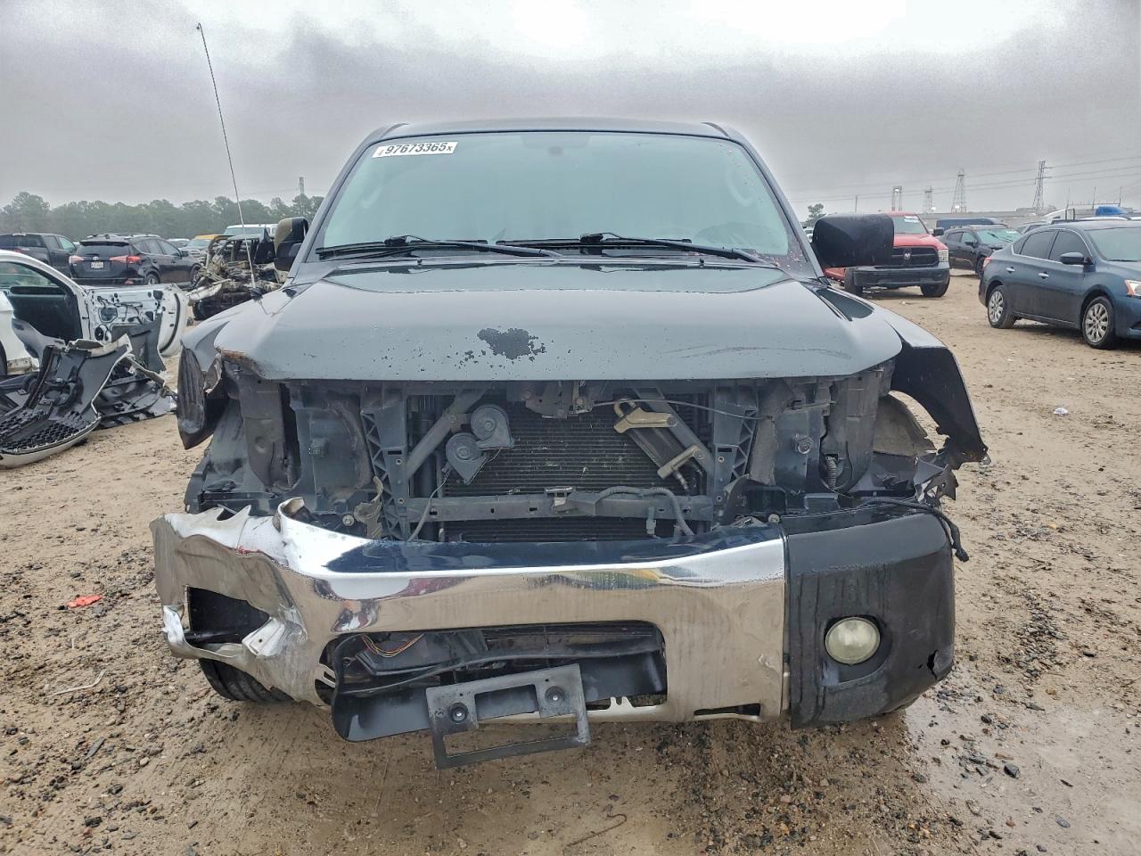 Nissan Titan S Image 4