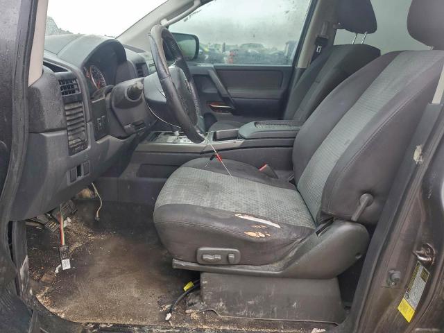 Nissan Titan S Image 8