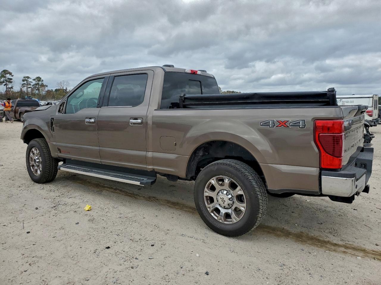 Ford F-250 Super Duty Image 3