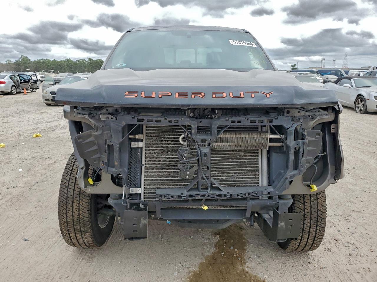 Ford F-250 Super Duty Image 12