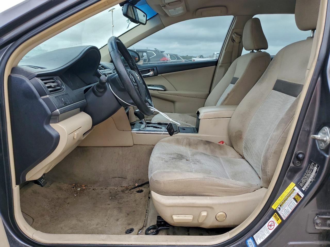 Toyota Camry Hybrid Image 8