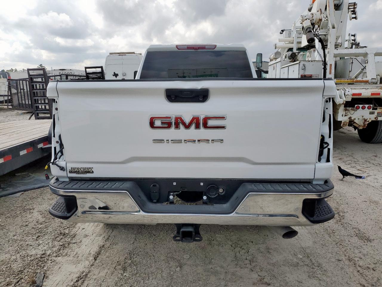 GMC Sierra K2500 Heavy Duty Image 12