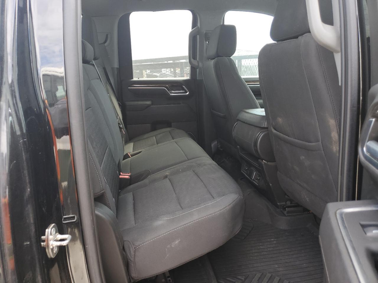 Chevrolet Silverado K2500 Heavy Duty Lt Image 11