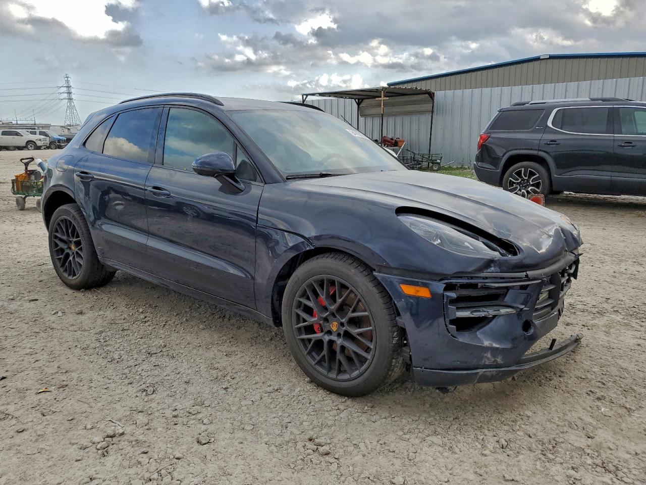 Porsche Macan Gts Image 4