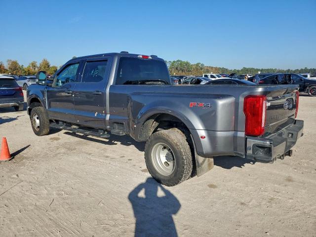 Ford F-350 Super Duty Image 10