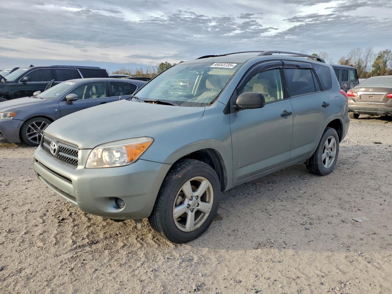 Toyota RAV4 Image 1