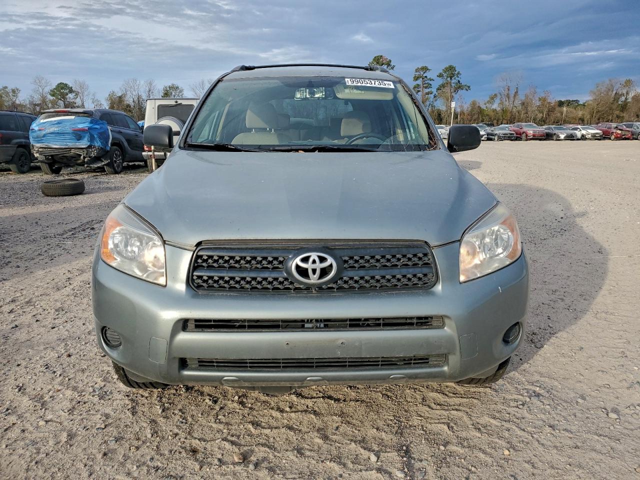 Toyota RAV4 Image 3