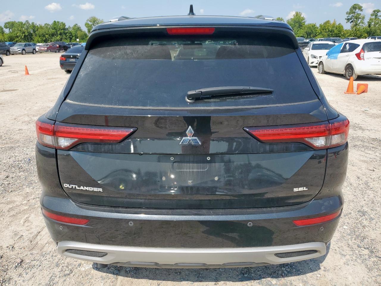 Mitsubishi Outlander Sel Image 13