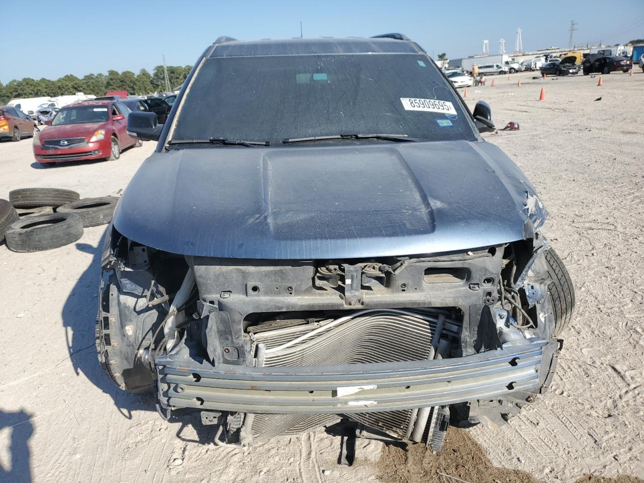 Ford Explorer Xlt Image 3