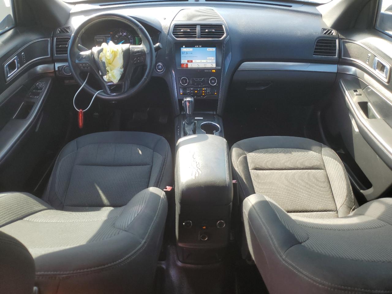 Ford Explorer Xlt Image 7