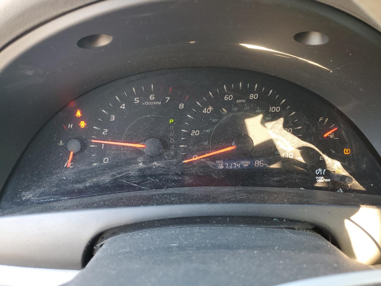 Toyota Camry Base Image 3