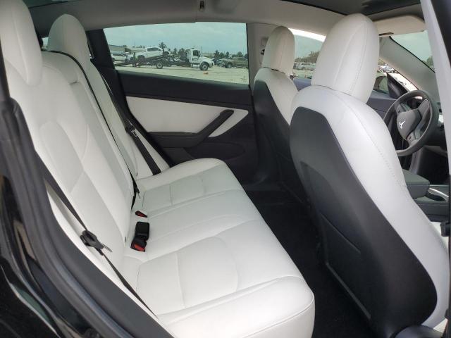 Tesla Model 3 Image 10