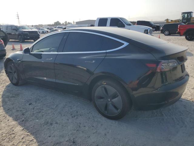 Tesla Model 3 Image 8