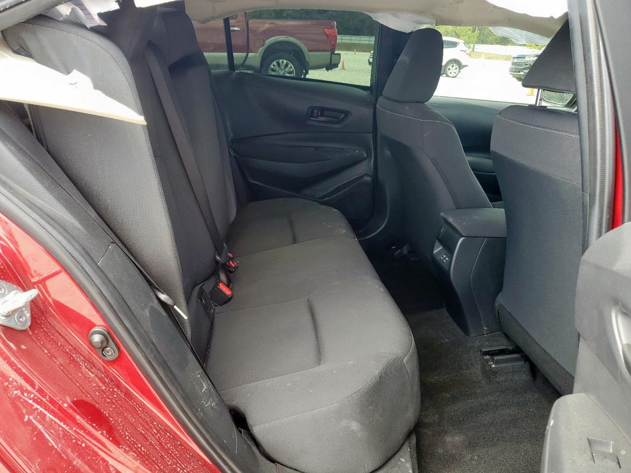 Toyota Corolla Le Image 10