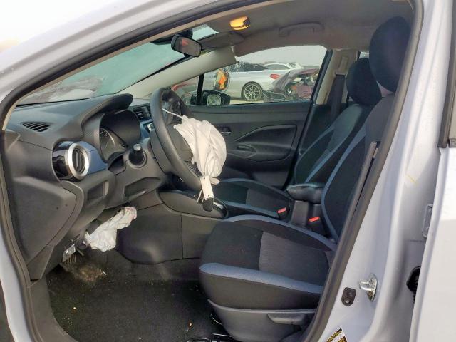 Nissan Versa Sv Image 5