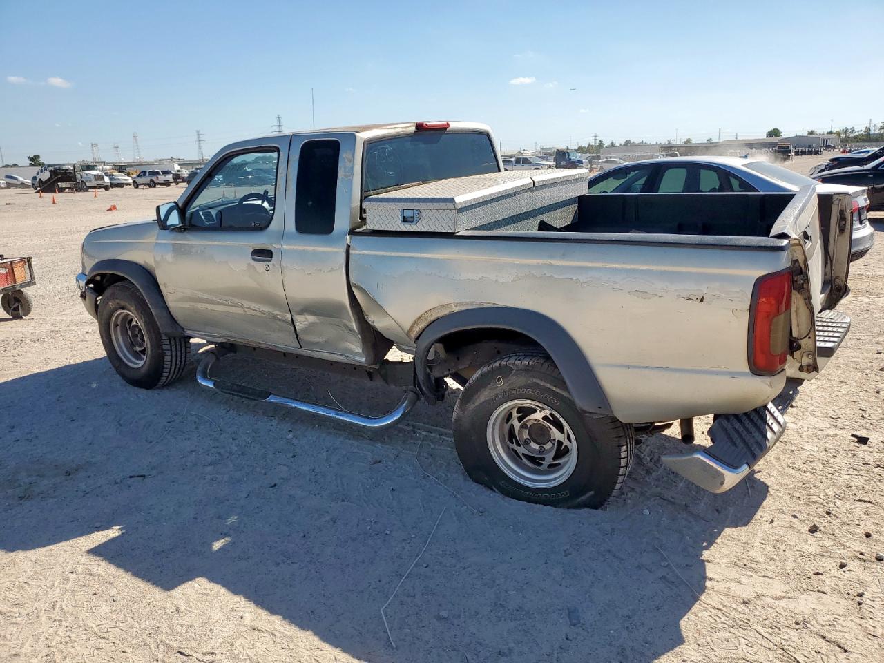 Nissan Frontier King Cab Xe Image 5