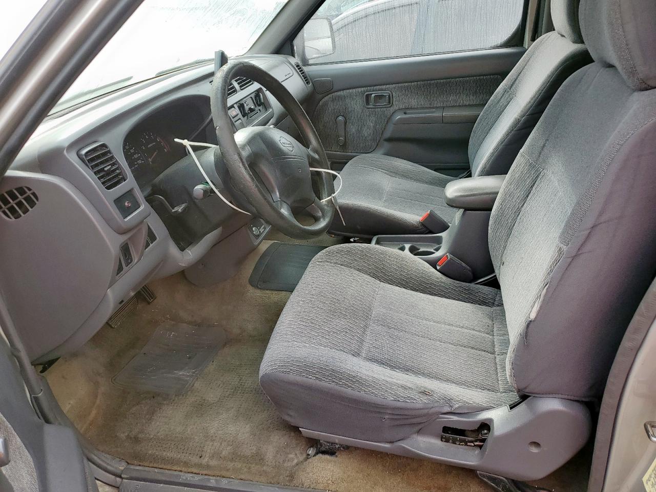 Nissan Frontier King Cab Xe Image 8