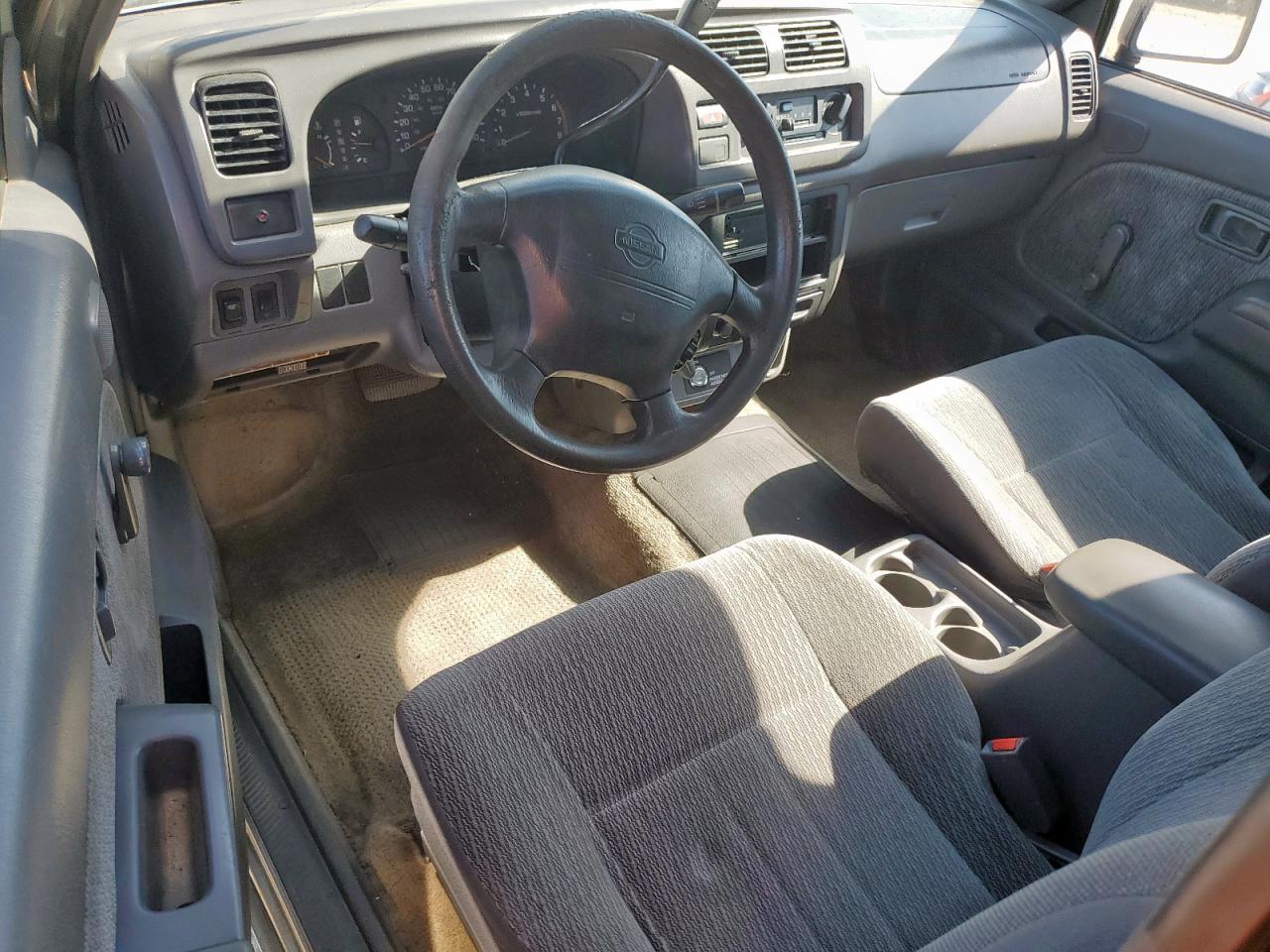 Nissan Frontier King Cab Xe Image 11