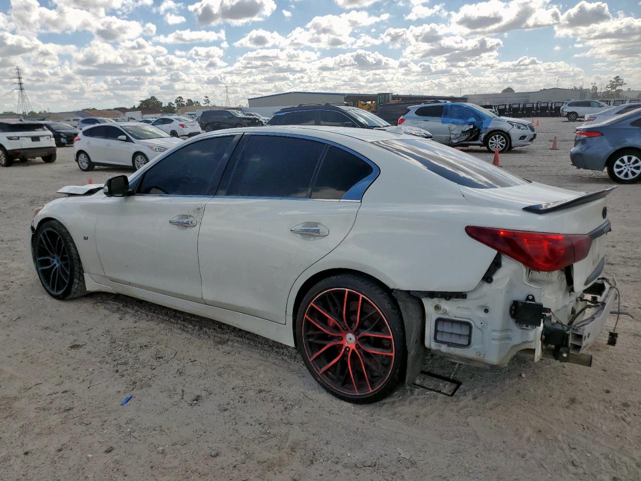 INFINITI Q50 Base Image 2