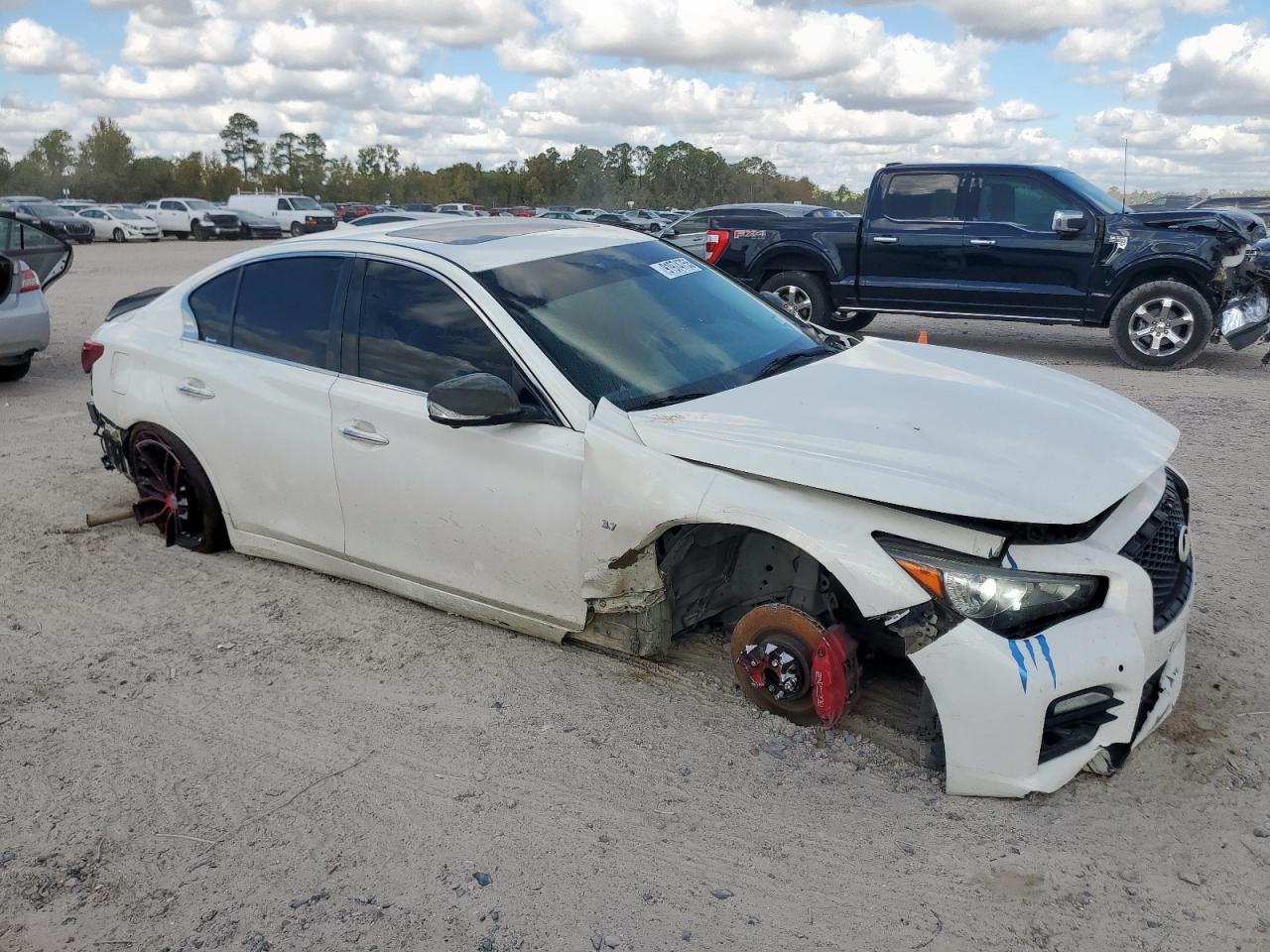 INFINITI Q50 Base Image 3